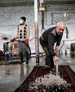 شستشوی سنتی قالی در قالیشویی دولت آباد